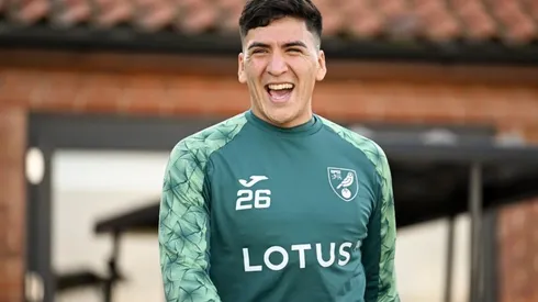 Marcelino Núñez recibió un galardón por parte de la Championship.