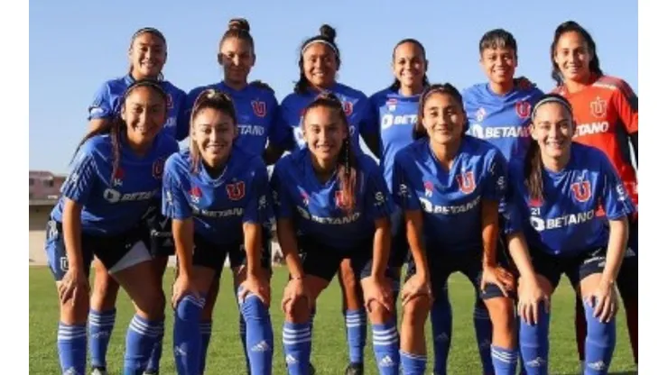 Las Leonas se preparan con todo y golean a Universidad Católica en el Centro Deportivo Azul