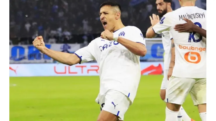 Alexis se despachó una joyita en la práctica del Marsella.