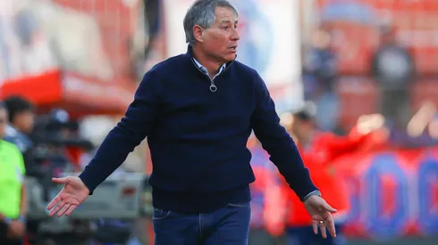 El DT cruzado cerró por fuera este par de temas