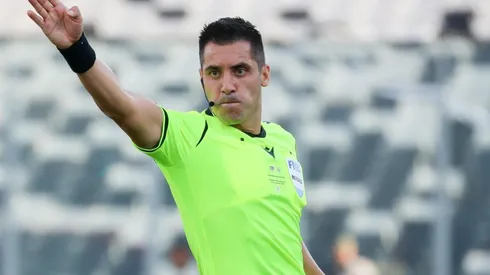 Tobar aprobó el arbitraje de Garay.