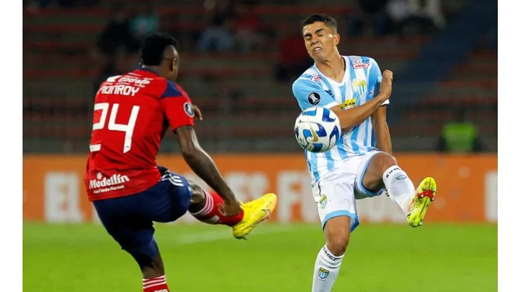 El Manojito de Claveles cayó en Colombia y le dijo adiós al torneo continental