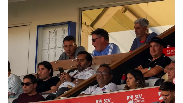 Eduardo Berizzo fue a ver a varios futbolistas de Colo Colo para La Roja ante Paraguay