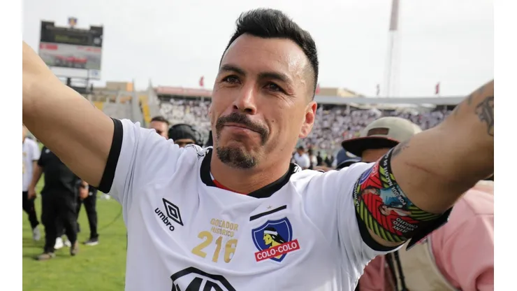 Este domingo salen a la venta las entradas para la despedida de Esteban Paredes.