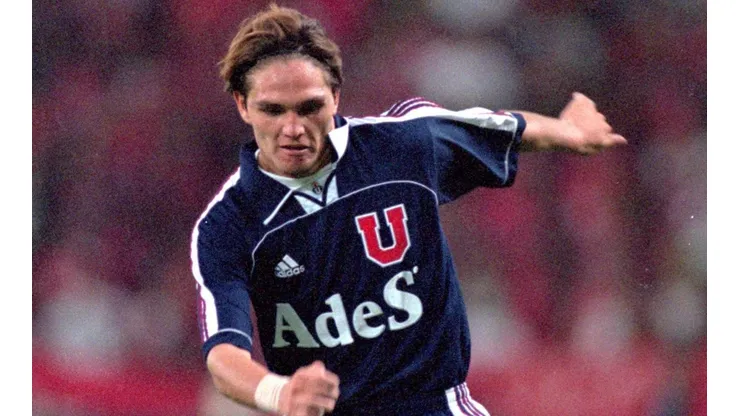 Rafael Olarra y su corazón azul