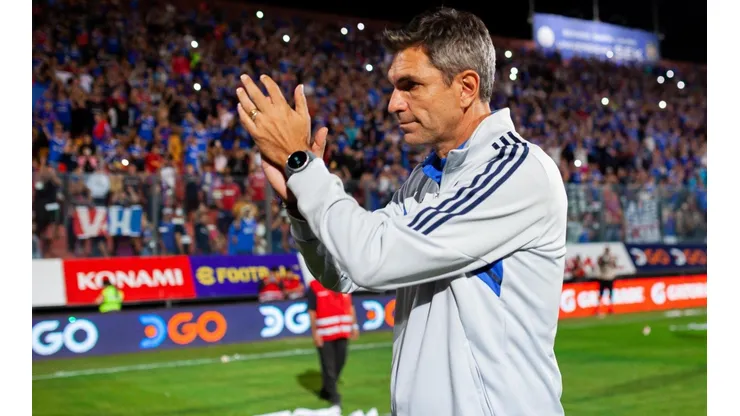 Mauricio Pellegrino vive su primer Superclásico con Universidad de Chile.