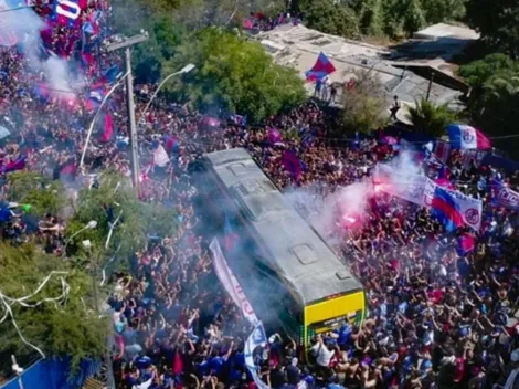 Hinchas de la U realizan masivo banderazo previo al Superclásico