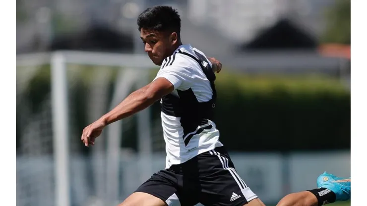 Damián Pizarro nuevamente se luce en amistoso de los albos.