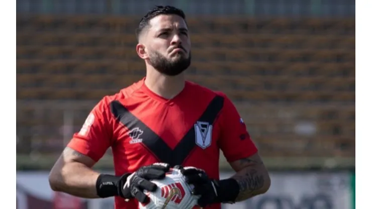 Leandro Cañete no se hace el loco con su comentada foto arriba de la reja en el Monumental: "Ya pasó, siempre la suben antes de este partido, pero ya pasó"