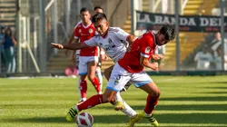 El Cacique y el Manojito de Claveles jugaron en el Estadio Monumental