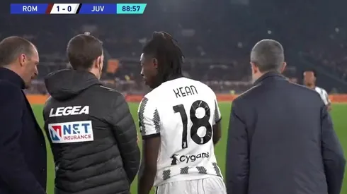 Moise Kean recibió tarjeta roja a los pocos segundos de haber ingresado.