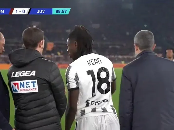 VIDEO: ¡Insólito! Jugador de Juventus entró y a los pocos segundos fue expulsado