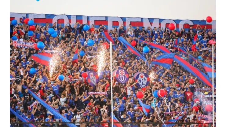 Universidad de Chile informa que aplica el derecho de admisión a hincha de la luz láser