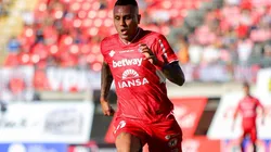 El volante pidió disculpas por su expulsión ante la UC