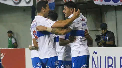 La UC celebró un nuevo triunfo con polémica.