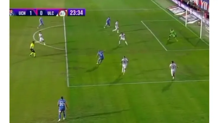 La U da el primer golpe ante La Calera.