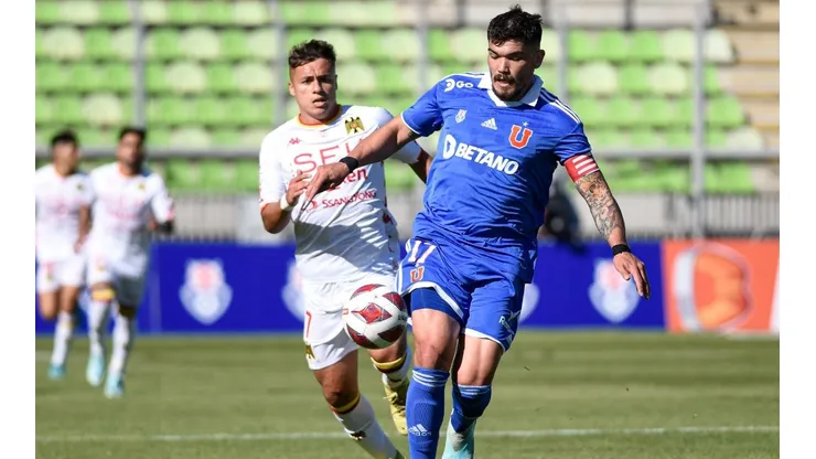 Luis Casanova arriesga al jugar ante Unión La Calera.