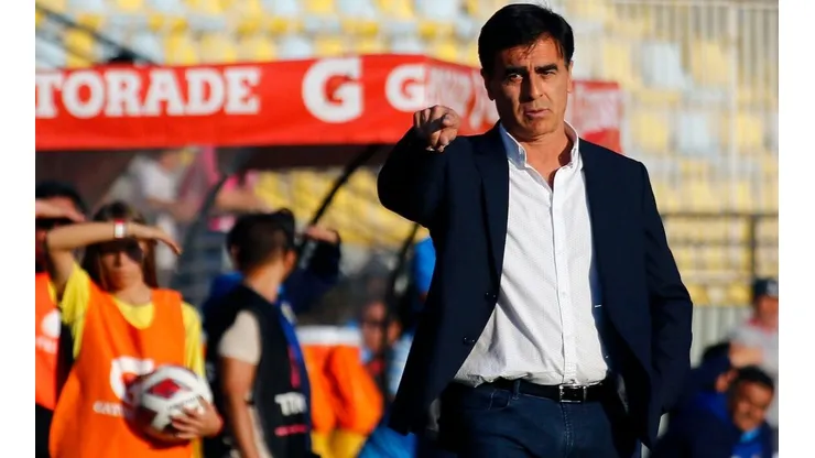 Gustavo Quinteros ya estuvo suspendido