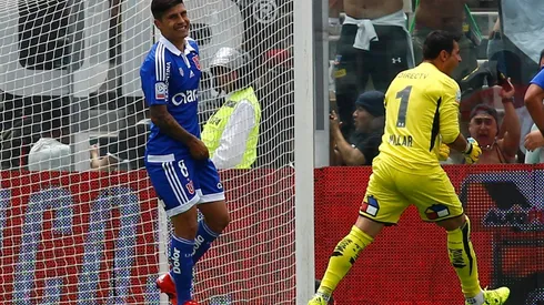 Patricio Rubio pudo abrir la cuenta para la U en el Superclásico del 2015, pero Villar contuvo el penal.