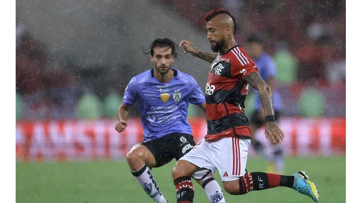 Vidal fue titular en el Flamengo.