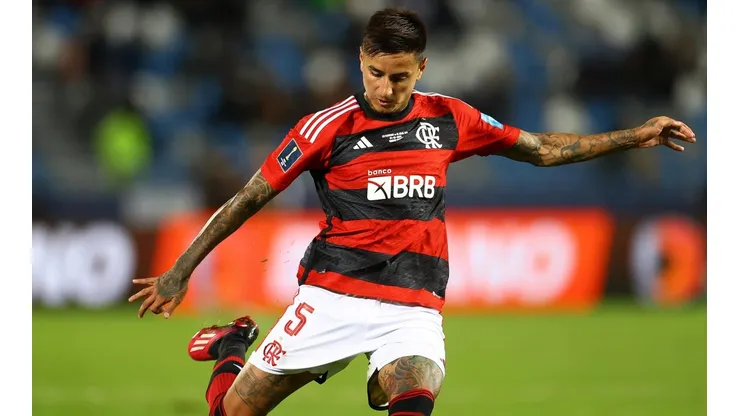 Erick Pulgar sufrió una dura lesión en Flamengo.