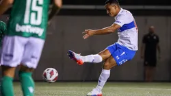 Brayan Rovira es clave para la UC en el mediocampo