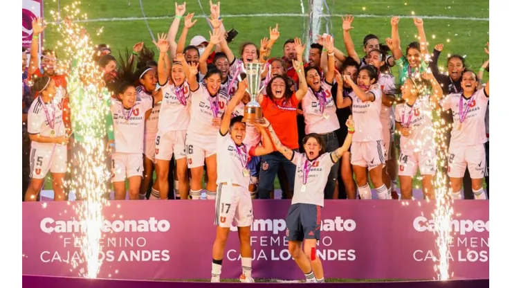 Periodistas expertos en fútbol femenino en pie de guerra por la no publicación de las bases del Campeonato