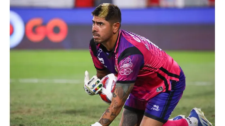Compañero del Mono Sánchez asegura que tiene nivel de selección
