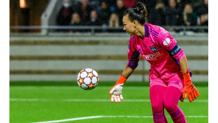 Tiane Endler vuelve a la selección chilena.