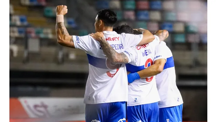 Un gran primer tiempo ha tenido la UC en el Estadio El Teniente.