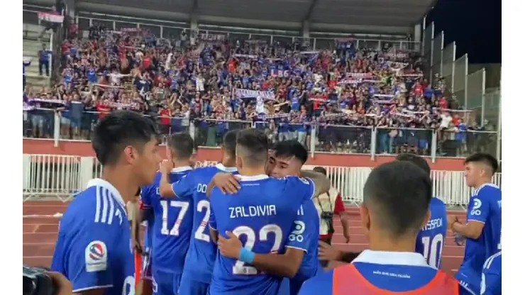 Zaldivia goza como un hincha más en la U.