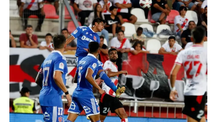 Universidad de Chile es líder del fútbol chileno luego de cinco años.