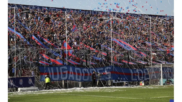 Clark pone en suspensos la localía azul en Plaza Chacabuco.