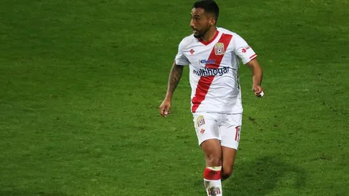 De la Fuente no llegó a la U y se quedó en Curicó Unido.