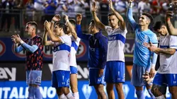 Católica buscará los tres puntos ante Palestino en Rancagua.