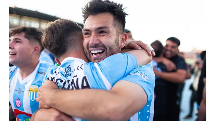 Carlos Villanueva piensa en Magallanes y sueña en Audax Italiano.