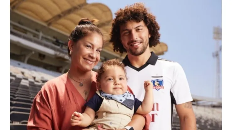 La esposa del jugador de Colo Colo no aguantó las críticas.
