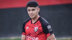 Araos sigue dando sumando equipos.