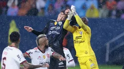 Vidal fue titular y sufrió el bullying de los ecuatorianos.