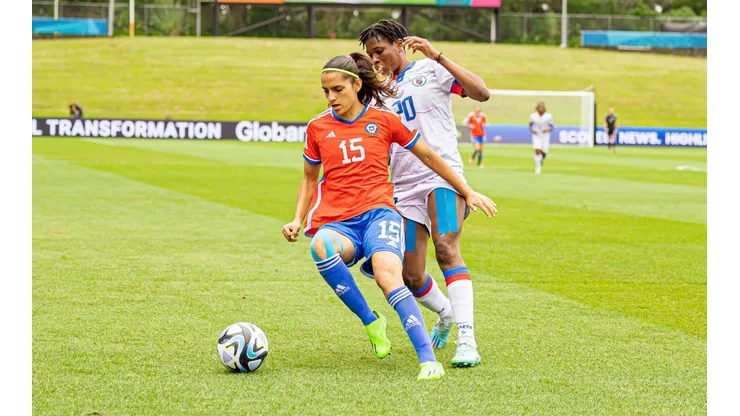Chile enfrenta a Haití por el repechaje de la Copa del Mundo Femenina.