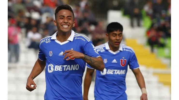 Para Francisco Eguiluz, Lucas Assadi debe ser titular en Universidad de Chile