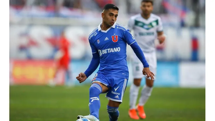 Andía fue con todo en una jugada y fue celebrada por los hinchas azules.