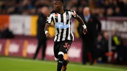Atsu jugó en equipos como el Newcastle de Inglaterra