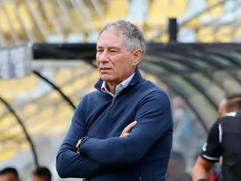 Ex defensor de la UC alerta a Ariel Holan por su esquema superofensivo