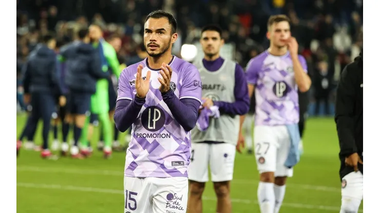 Gabriel Suazo recibe críticas positivas en el Toulouse
