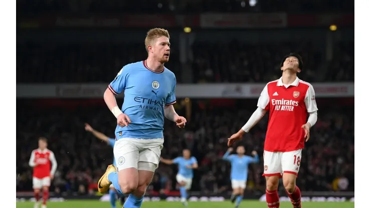 Los de Manchester se impusieron por 3-1 y alcanzaron la cima de la Premier