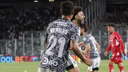 Colo Colo ganó en un abarotado Estadio Monumental.