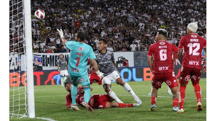 Lezcano se matriculó con un golazo en el epílogo ante Ñublense.