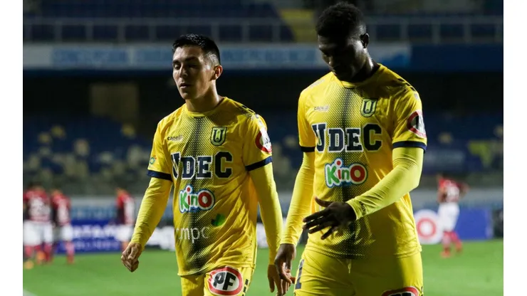 Sebastián Molina y Job Bogmis deberán esperar para debutar con Universidad de Concepción