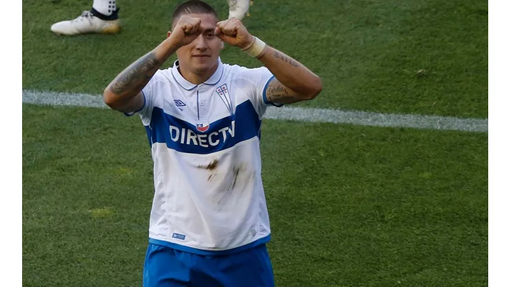 Nico Castillo no se pierde partidos de la UC